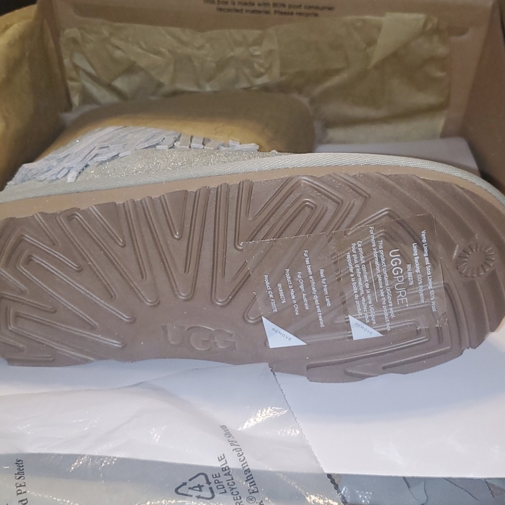 UGG SHORT II FRINGE BOOTS - Picture 5 of 12